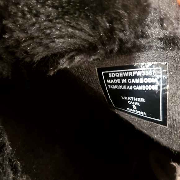 Stylish Women's Black Winter Boots Size 8 - Picture 6 of 6